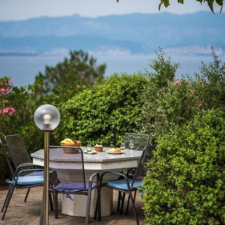 Apartment Vrbnik 8 ภายนอก รูปภาพ