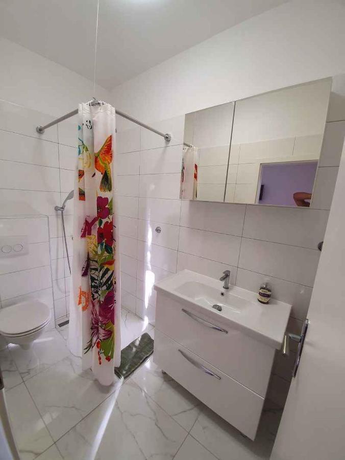 Apartment Vrbnik 8 ภายนอก รูปภาพ